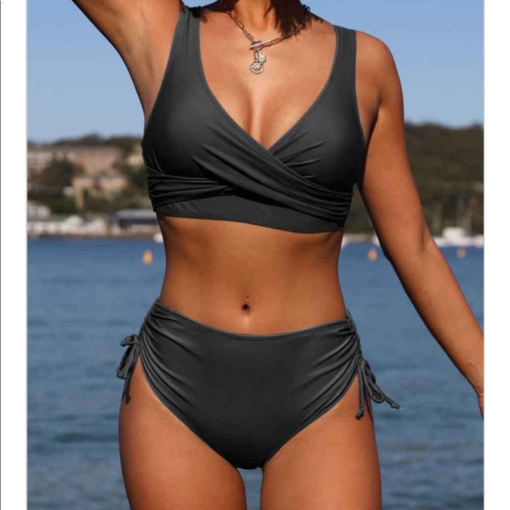 NWT beachsissi S Black Ruched Bikini